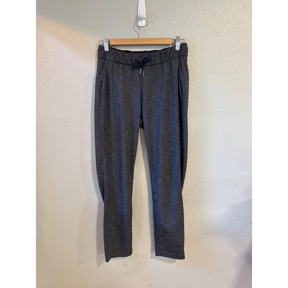 Lululemon Women's Gray Tapered Pants With Side Pockets Size 4